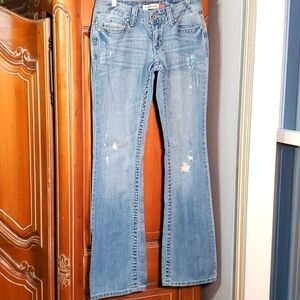 Aeropostale low rise disstressed jeans. Chelsea boot cut. Size 3/4. Enbroidery